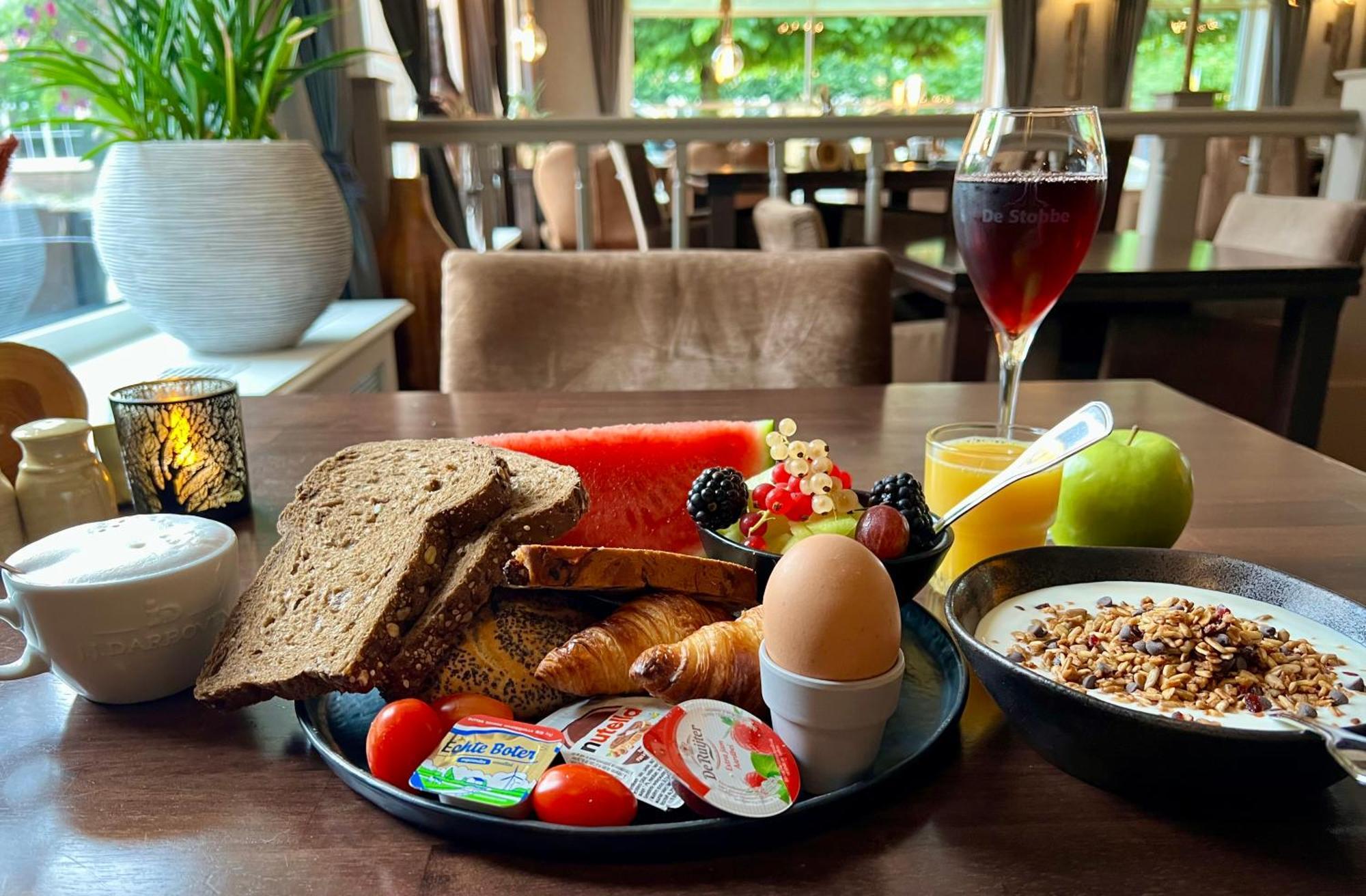 De Stobbe Hotel & Suites Ruinen Εξωτερικό φωτογραφία